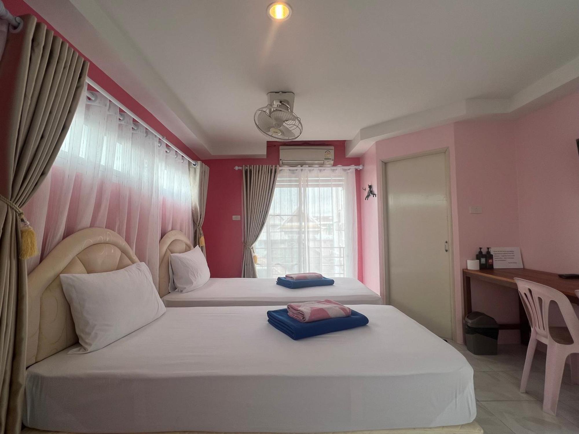 Bonita House Hotell Bangkok Exteriör bild