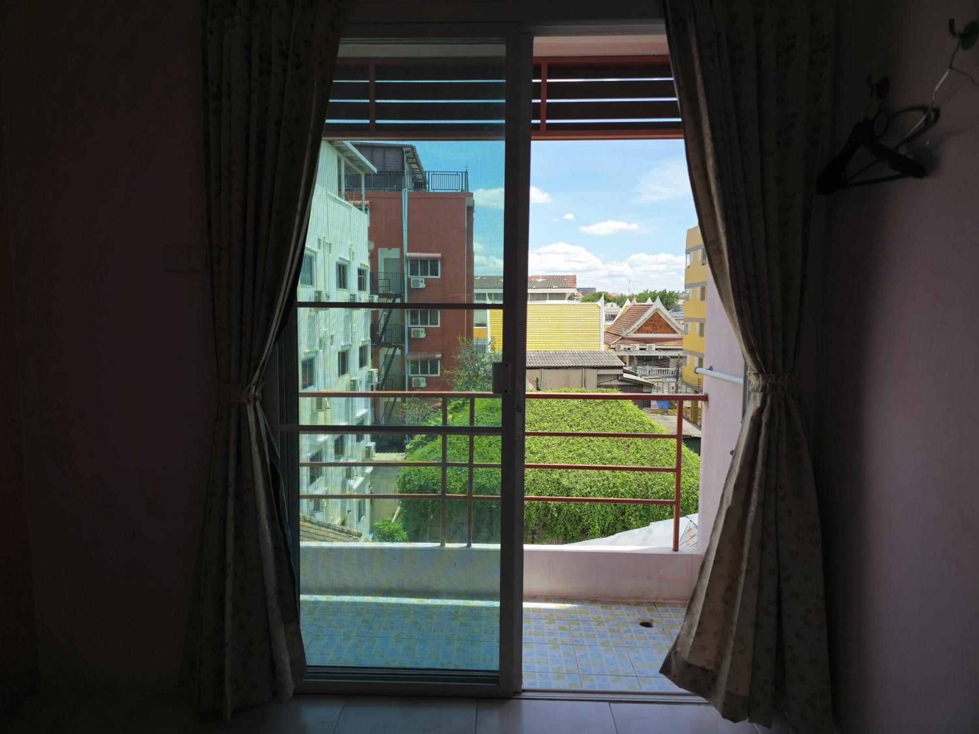 Bonita House Hotell Bangkok Exteriör bild